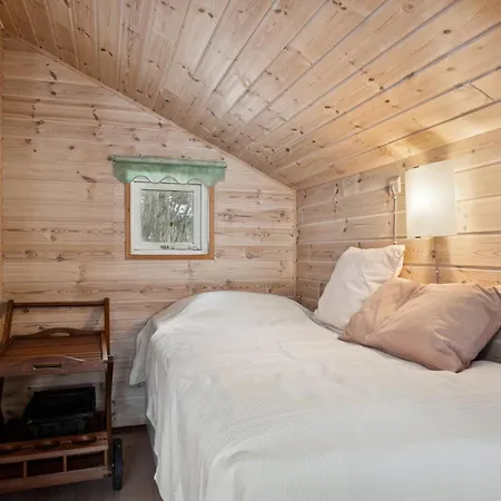 Holiday home Cozy Close To And Nature